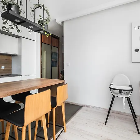 Gdansky, The 14th Floor Apartment